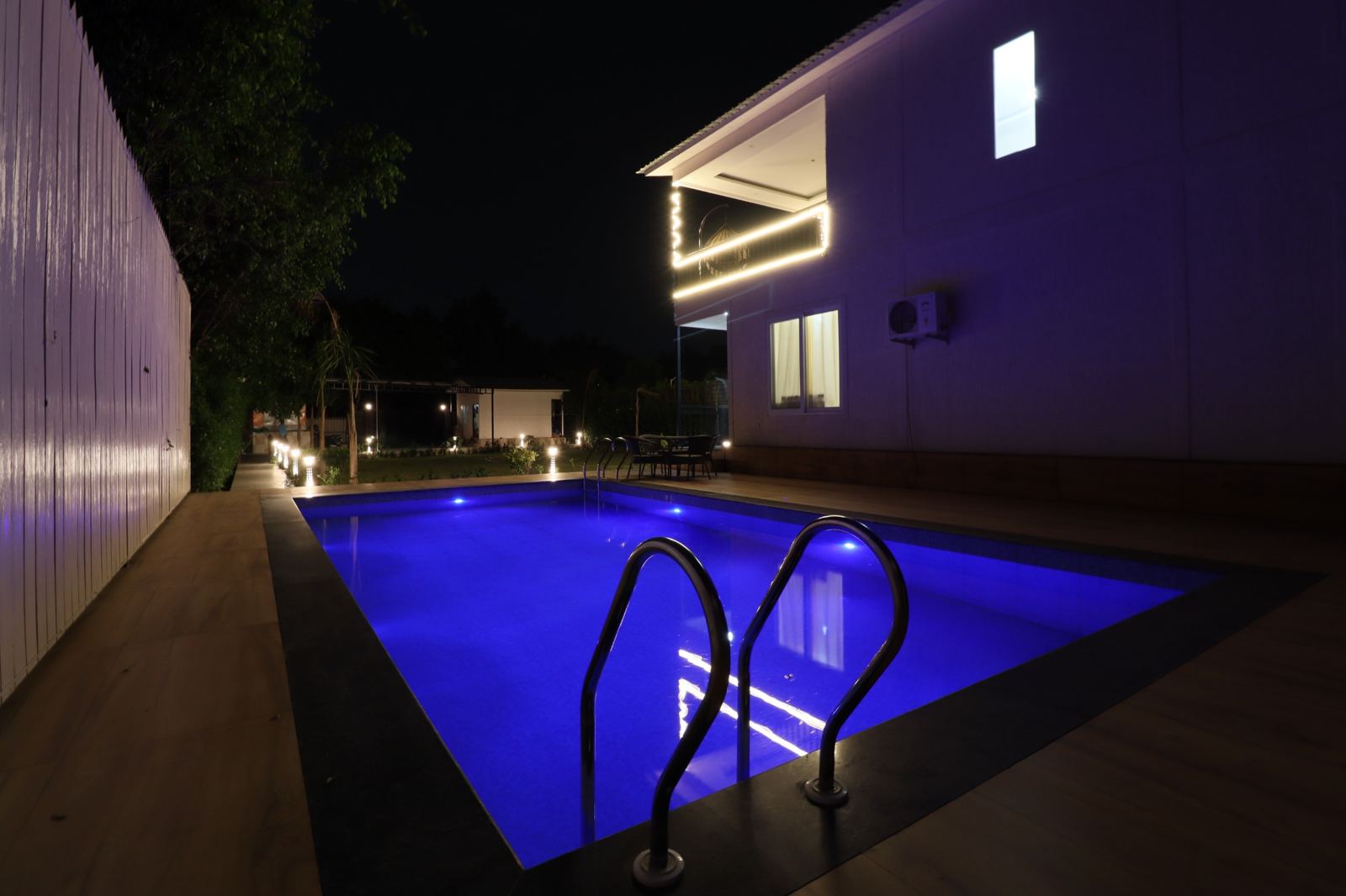 Night pool view 1